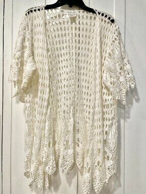 RACHEL ZOE Beautiful Detailed Lace Cover Up Size One Size